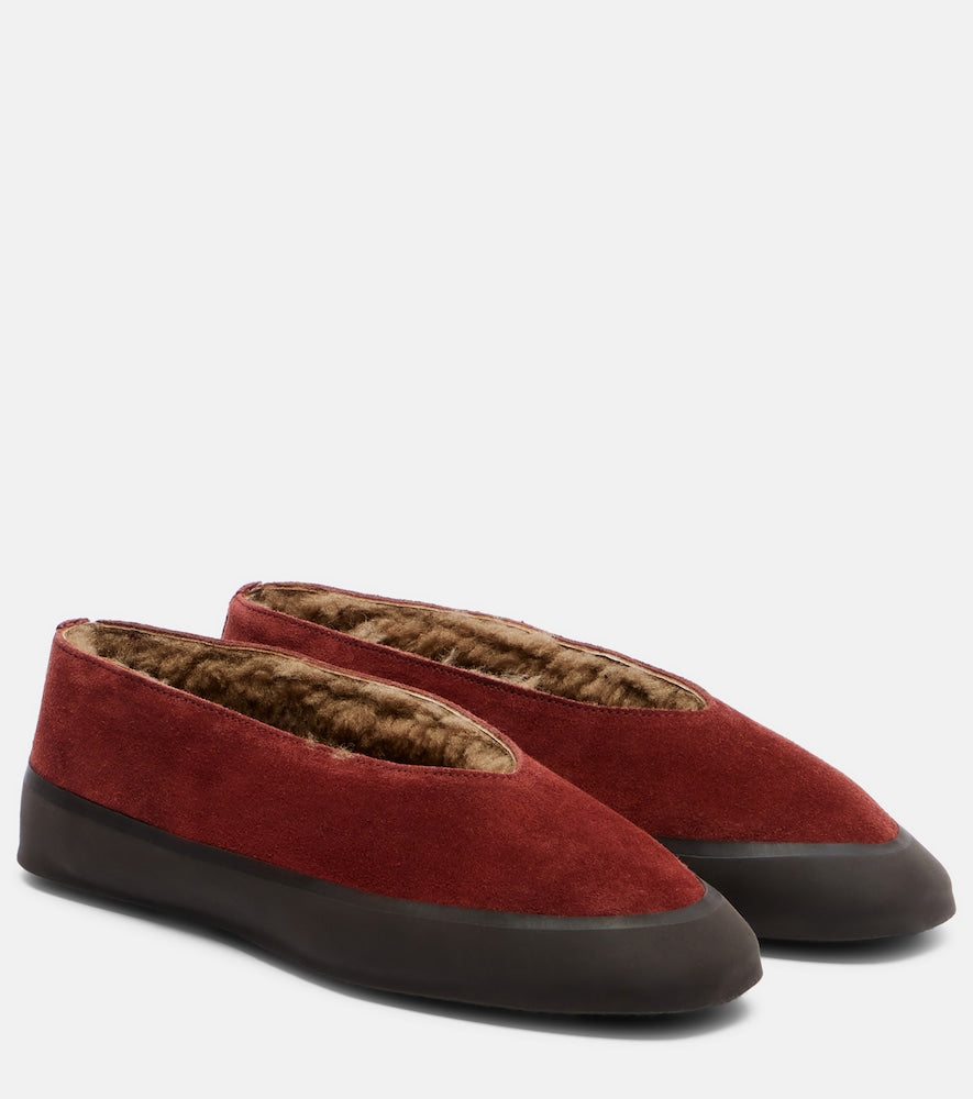 Le Monde Beryl Apres Ski shearling-lined suede flats