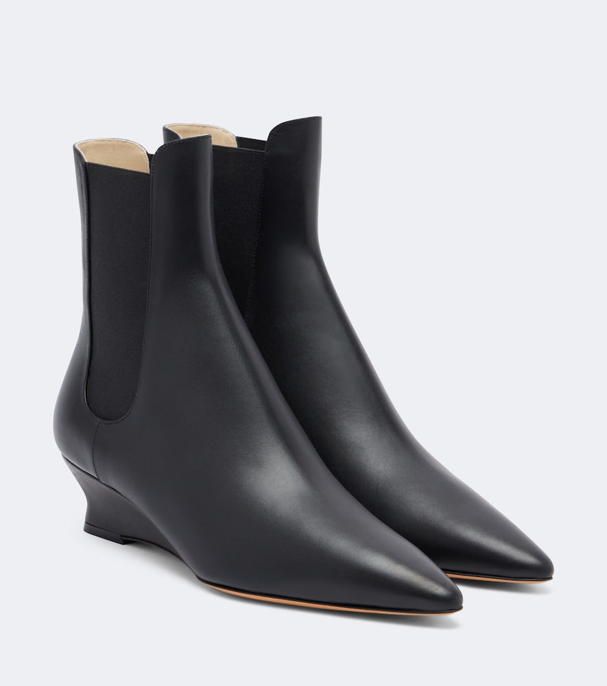 Le Monde Beryl Camille Chelsea boots