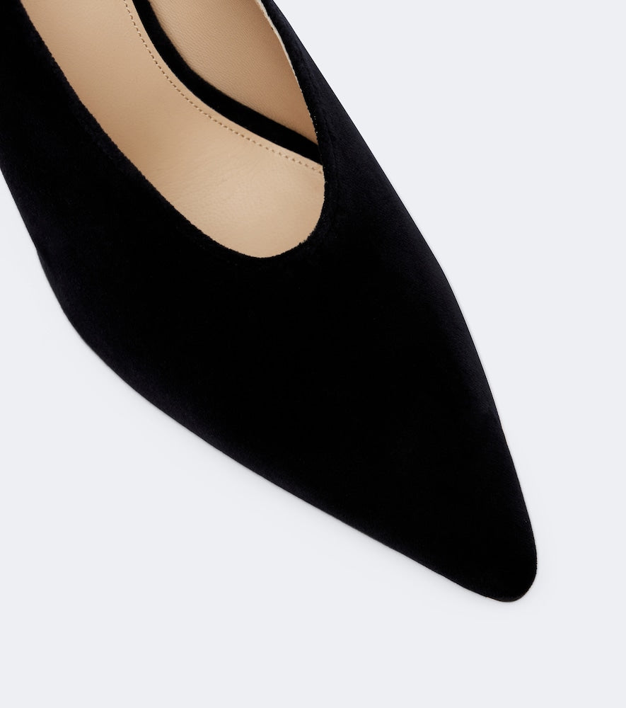 Le Monde Beryl Petra velvet pumps