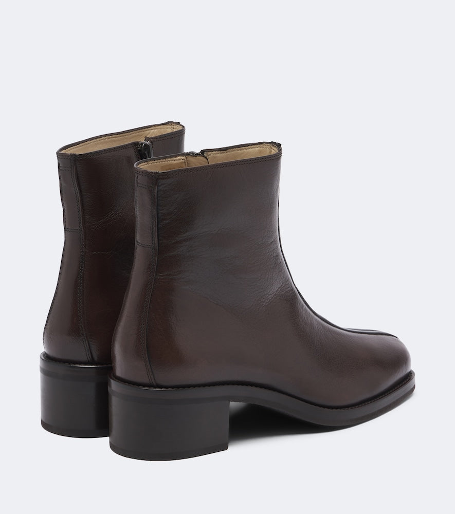 Lemaire Piped leather ankle boots - Brown Flat Boots