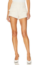 Line & Dot Avery Shorts in Ivory - Short Line & Dot Avery en ivoire - 象牙色 Line & Dot Avery 短裤 - Line & Dot Avery Shorts in Elfenbein - Line & Dot 에이버리 반바지 아이보리 색상 - Pantaloncini Line & Dot Avery in avorio