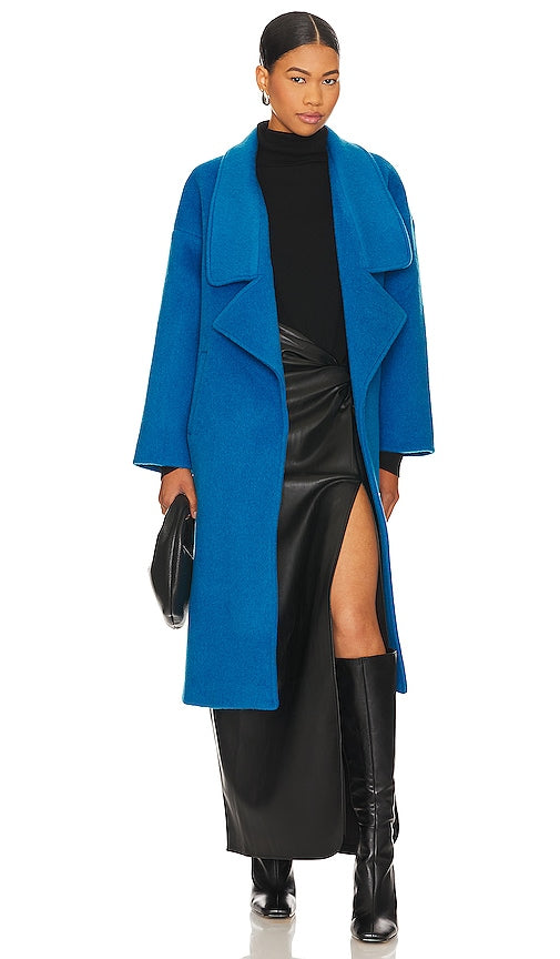 Line & Dot Roman Coat in Blue - Manteau romain Line & Dot en bleu - 蓝色线点罗马大衣 - Line & Dot römischer Mantel in Blau - 라인앤도트 로만 코트블루 색상 - Cappotto romano Line & Dot in blu