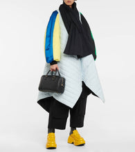 Loewe Amazona 28 leather tote