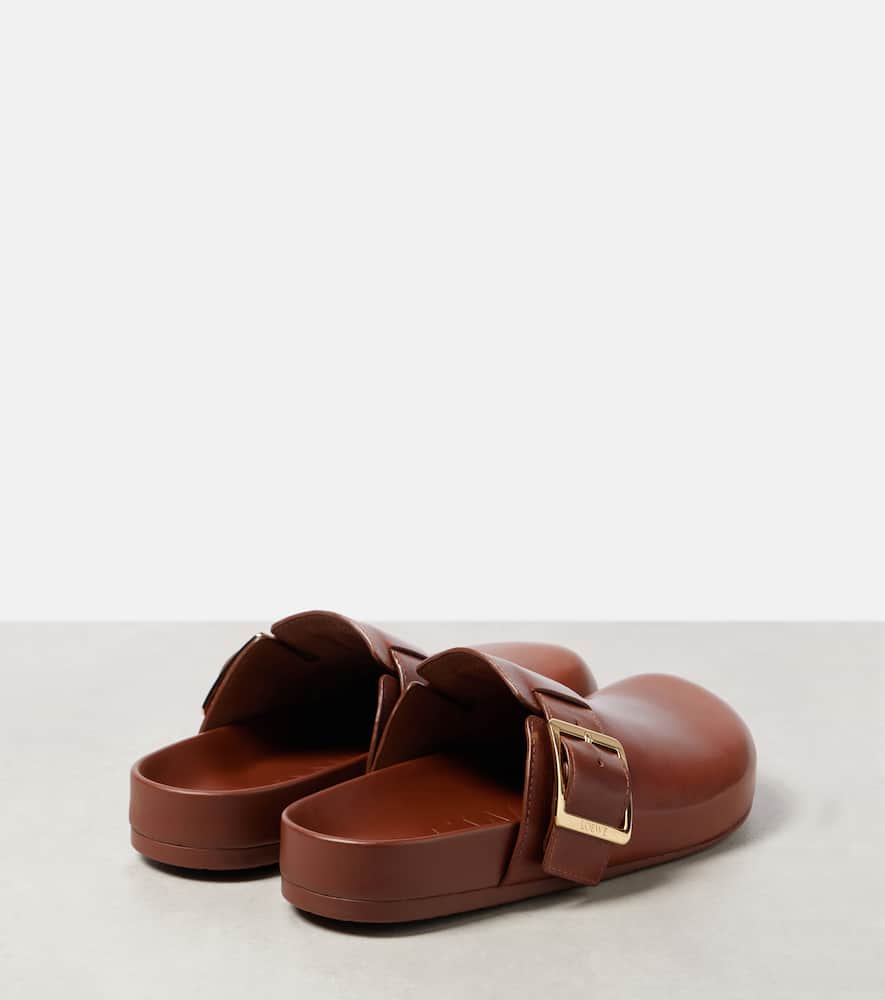 Loewe Ease leather clogs