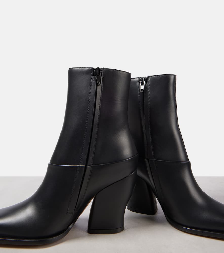 Loewe Onda 90 leather ankle boots