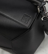 Loewe Puzzle Edge Medium leather shoulder bag