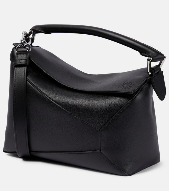 Loewe Puzzle Edge leather shoulder bag. Shop Loewe Shoulder Bags for women now.