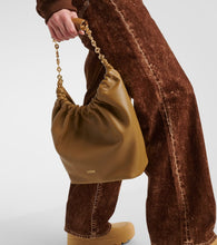 Loewe Squeeze Small leather shoulder bag