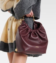 Loewe Squeeze Small leather shoulder bag