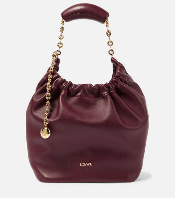 Loewe Squeeze Small leather shoulder bag. Shop Loewe Shoulder Bags for women now.