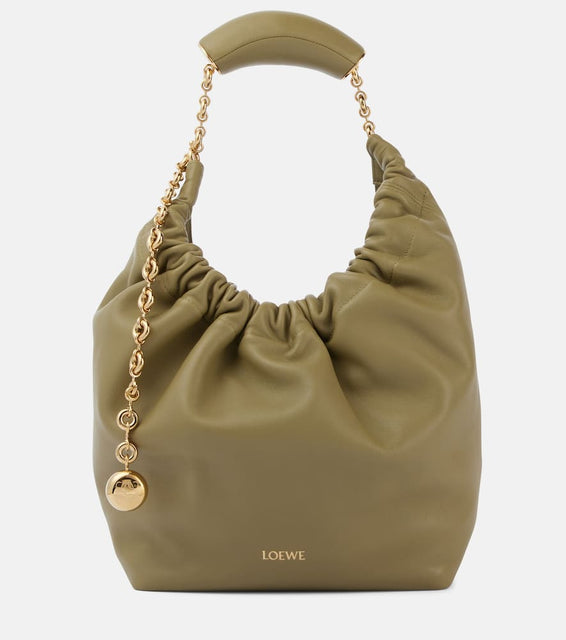 Loewe Squeeze Small leather shoulder bag. Shop Loewe Shoulder Bags for women now.