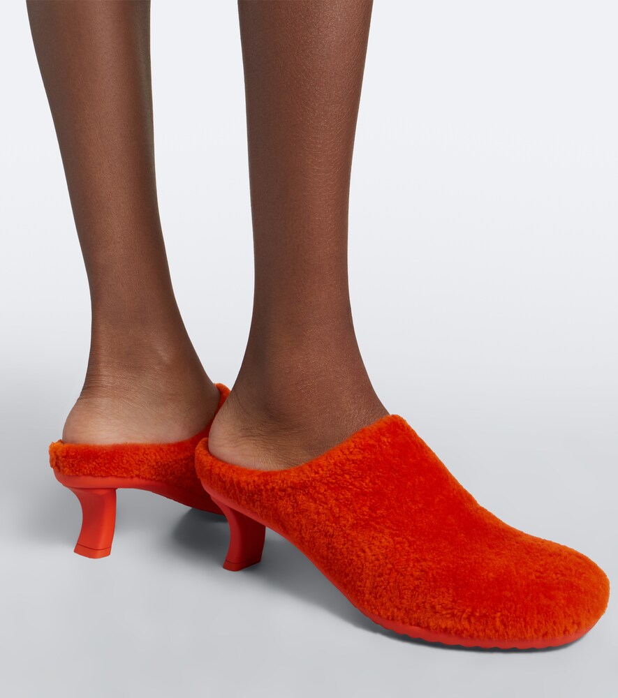 Loewe Dive shearling mules (Orange) - Mid Heel Pumps