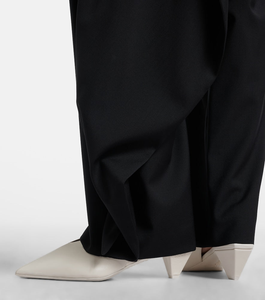 Loewe Origami Cubic leather slingback pumps in White - Mid Heel Pumps