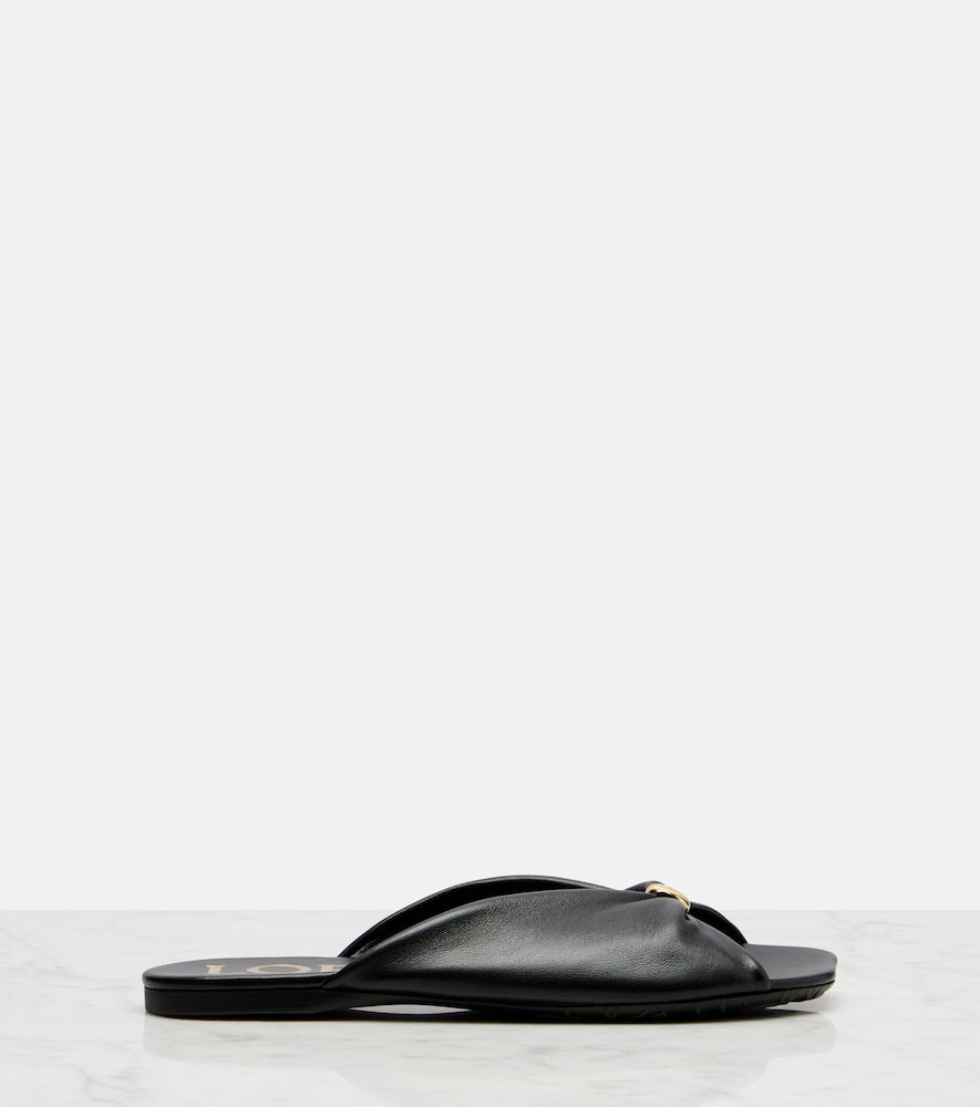 Loewe Paula's Ibiza Pebble leather slides in Black - Slides