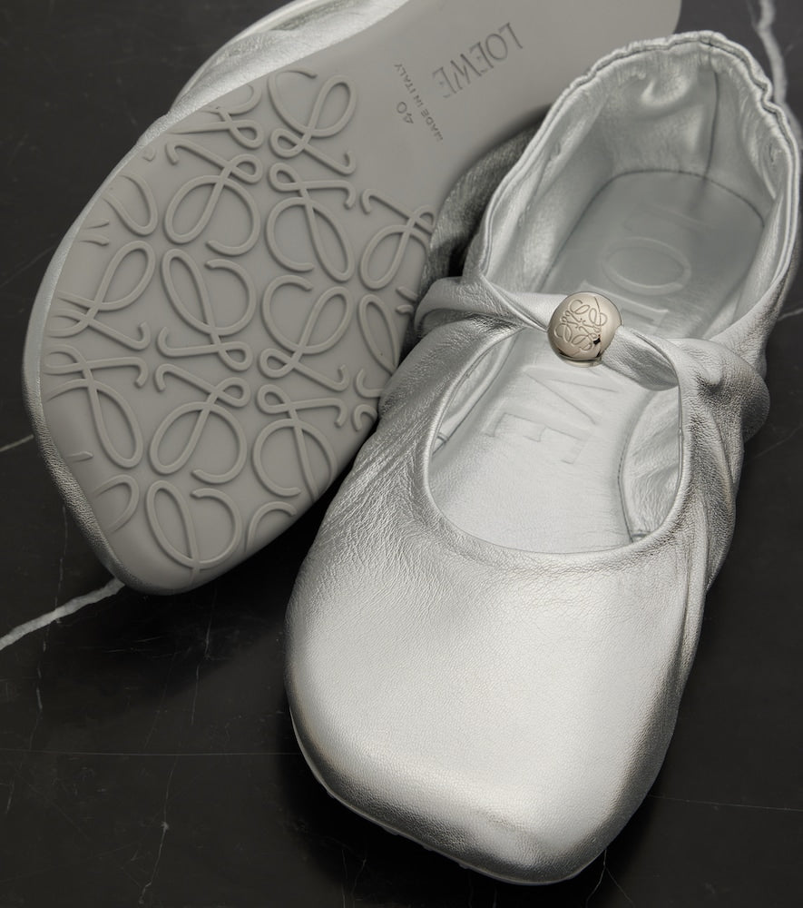 Silver Loewe Pebble Soft metallic leather Mary Jane flats - Ballerina Flats