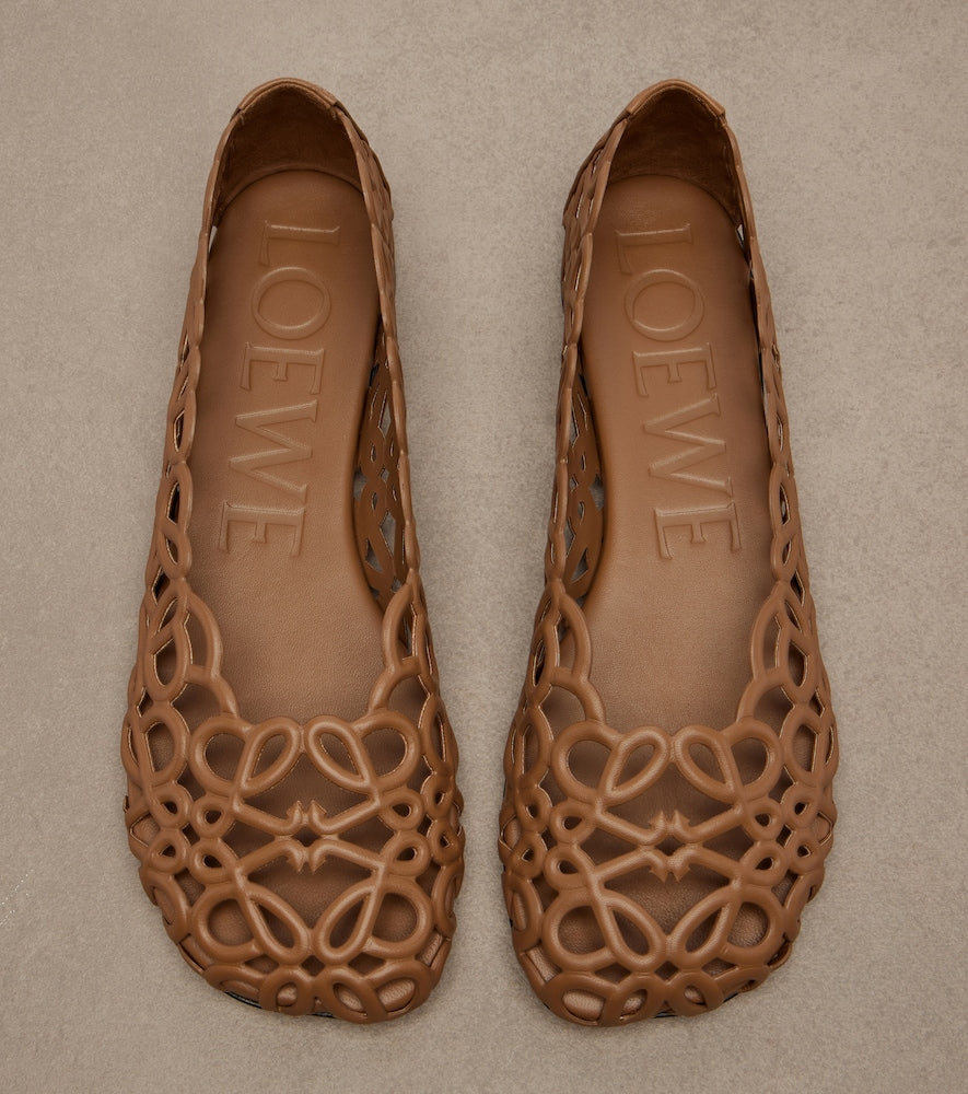 Loewe Petal Anagram leather ballet flats (Brown) - Ballerina Flats