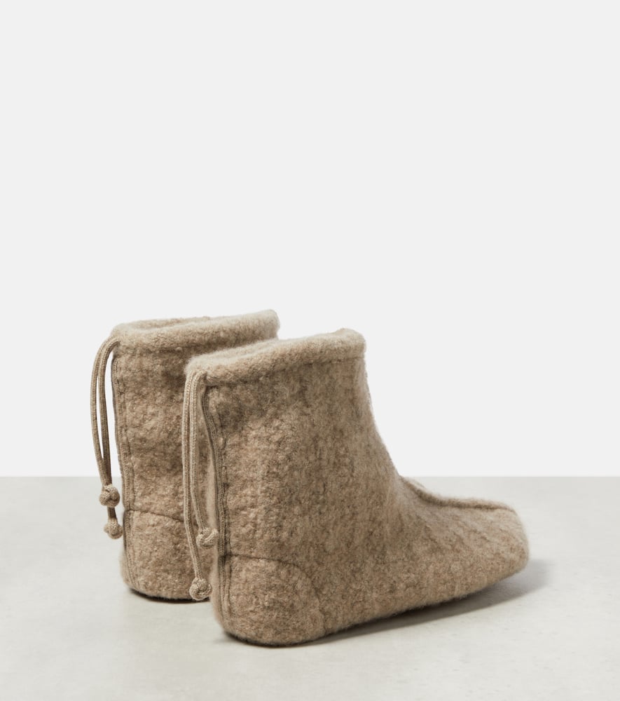 Loro Piana Cashmere slippers