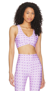 LoveShackFancy Barlow Sports Bra in Purple - Soutien-gorge de sport LoveShackFancy Barlow en violet - LoveShackFancy Barlow 紫色运动文胸 - LoveShackFancy Barlow Sport-BH in Lila - LoveShackFancy Barlow 스포츠 브라, 퍼플 색상 - Reggiseno sportivo LoveShackFancy Barlow in viola