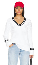 Lovers and Friends Danil V Neck Sweater in White - Lovers and Friends Danil - Pull col V en blanc - Lovers and Friends Danil 白色 V 领毛衣 - Lovers and Friends Danil V-Ausschnitt-Pullover in Weiß - Lovers and Friends Danil 브이넥 스웨터 화이트 색상 - Lovers and Friends Danil Maglione con scollo a V in bianco