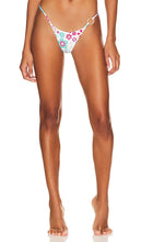 Lovers and Friends Flower Power Bottom in White - Lovers and Friends - Bas Flower Power en blanc - Lovers and Friends 白色花朵能量底 - Lovers and Friends Flower Power-Unterteil in Weiß - Lovers and Friends 플라워 파워 하의 화이트 색상 - Lovers and Friends Flower Power Slip in bianco