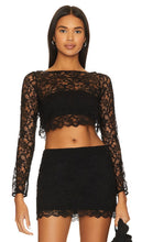 Lovers and Friends Gracia Crop Top in Black - Lovers and Friends - Haut court Gracia en noir - Lovers and Friends Gracia 黑色短款上衣 - Lovers and Friends Gracia Crop Top in Schwarz - Lovers and Friends Gracia 크롭 탑 - Top corto Gracia per amanti e amici in nero