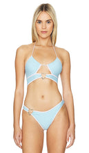 Lovers and Friends Heart To Find Top in Baby Blue - Haut Lovers and Friends Heart To Find en bleu ciel - 恋人和朋友心寻找淡蓝色上衣 - Lovers and Friends Heart To Find Top in Babyblau - 연인과 친구들의 마음을 사로잡는 상의를 베이비 블루로 만나보세요 - Amanti e Amici Cuore da Trovare Top in Baby Blue