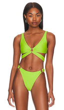 Lovers and Friends I Got Options Top in Green - Lovers and Friends - I Got Options - Haut en vert - 我有选择的恋人和朋友 绿色顶部 - Lovers and Friends I Got Options Top in Grün - Lovers and Friends I Got Options 탑 컬러 - Amanti e amici Ho opzioni Top in verde