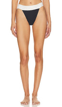 Lovers and Friends Kula Swim Bottom in Black - Lovers and Friends - Kula - Bas de maillot de bain noir - Lovers and Friends Kula 黑色泳裤 - Lovers and Friends Kula Badehose in Schwarz - Lovers and Friends Kula 스윔 하의 블랙 색상 - Amanti e amici Kula Swim Bottom in nero