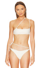 Lovers and Friends Lucky One Top in Ivory - Lovers and Friends - Haut Lucky One en ivoire - 恋人和朋友 Lucky One 象牙色上衣 - Lovers and Friends Lucky One Top in Elfenbein - Lovers and Friends 럭키원 탑 - Amanti e amici Lucky One Top in avorio