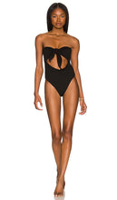 Lovers and Friends Maira One Piece in Black - Lovers and Friends Maira une pièce en noir - 恋人和朋友 Maira 黑色一件 - Lovers and Friends Maira Einteiler in Schwarz - Lovers and Friends Maira 원피스 블랙 색상 - Amanti e Amici Maira One Piece in Nero