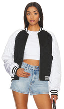 Lovers and Friends Miri Bomber Jacket in Black - Lovers and Friends - Miri - Blouson aviateur noir - Lovers and Friends Miri 黑色飞行员夹克 - Lovers and Friends Miri Bomberjacke in Schwarz - Lovers and Friends 미리 보머 재킷 - Giubbotto bomber Miri di Lovers and Friends in nero