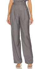 Lovers and Friends x Bridget Amory Pant in Grey - Pantalon Lovers and Friends x Bridget Amory en gris - Lovers and Friends x Bridget Amory 灰色长裤 - Lovers and Friends x Bridget Amory Hose in Grau - Lovers and Friends x 브리짓 아모리 팬츠 그레이 색상 - Pantaloni Lovers and Friends x Bridget Amory in grigio