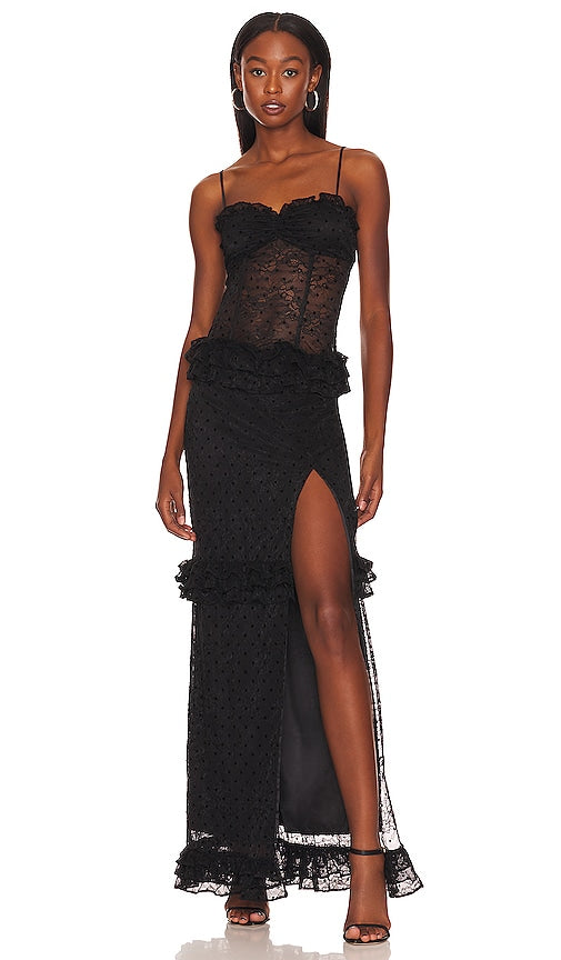MAJORELLE Sienna Lace Gown in Black - MAJORELLE Robe en dentelle Sienna en noir - MAJORELLE Sienna 黑色蕾丝礼服 - MAJORELLE Sienna Spitzenkleid in Schwarz - MAJORELLE Sienna 레이스 드레스블랙 색상 - MAJORELLE Abito in pizzo Sienna in nero