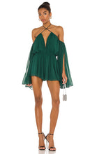 Michael Costello x REVOLVE Mishka Romper in Green - Michael Costello x REVOLVE Combi-short Mishka en Vert - Michael Costello x REVOLVE Mishka 绿色连体衣 - Michael Costello x REVOLVE Mishka Strampler in Grün - Michael Costello x REVOLVE Mishka 롬퍼 in 그린 - Michael Costello x REVOLVE Mishka Pagliaccetto in verde