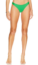 MIKOH Suva Bikini Bottom in Green - Bas de bikini MIKOH Suva en vert - MIKOH Suva 绿色比基尼泳裤 - MIKOH Suva Bikinihose in Grün - MIKOH Suva 비키니 하의 그린 색상 - Slip bikini MIKOH Suva in verde