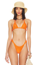 MIKOH Suzu Bikini Top in Tangerine - Haut de bikini MIKOH Suzu en mandarine - MIKOH Suzu 橘色比基尼上衣 - MIKOH Suzu Bikinioberteil in Mandarine - MIKOH SUZU 비키니 탑 - Top bikini MIKOH Suzu color mandarino