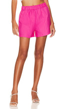 MIKOH x REVOLVE Willa Shorts in Fuchsia - Short Willa MIKOH x REVOLVE en Fuchsia - MIKOH x REVOLVE Willa 紫红色短裤 - MIKOH x REVOLVE Willa Shorts in Fuchsia - MIKOH x REVOLVE Willa 쇼츠 in Fuchsia - Pantaloncini MIKOH x REVOLVE Willa in fucsia