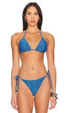 MILLY Jacquard Bikini Top in Blue - Haut de bikini jacquard MILLY en bleu - MILLY 蓝色提花比基尼上衣 - MILLY Jacquard-Bikinioberteil in Blau - MILLY Jacquard 비키니 탑 블루 색상 - Top bikini MILLY jacquard in blu