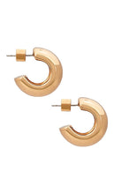 MIRANDA FRYE Camilla Hoops in Metallic Gold