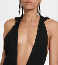 MÔNOT Hooded gown