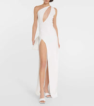 MÔNOT One-shoulder keyhole gown