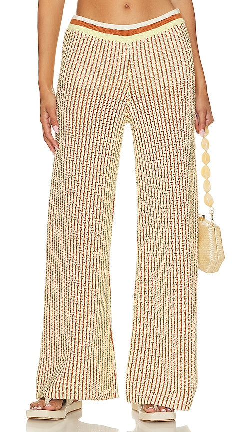 MONROW Crochet Wide Leg Pants in Yellow - MONROW Pantalon large au crochet en jaune - MONROW 黄色钩编阔腿裤 - MONROW Häkelhose mit weitem Bein in Gelb - MONROW 크로셰 와이드 레그 팬츠 옐로우 색상 - MONROW Pantaloni a gamba larga all'uncinetto in giallo