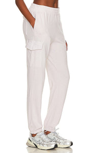 MONROW Supersoft Fleece Cargo Sweatpants in Ivory