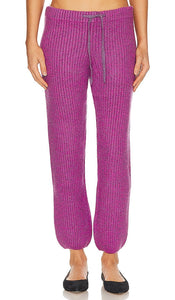 MONROW Wool Sweatpants in Purple - MONROW Pantalon de survêtement en laine en violet - MONROW 紫色羊毛运动裤 - MONROW Woll-Jogginghose in Lila - MONROW 울 스웻팬츠 색상은 퍼플색입니다 - MONROW Pantaloni della tuta in lana in viola