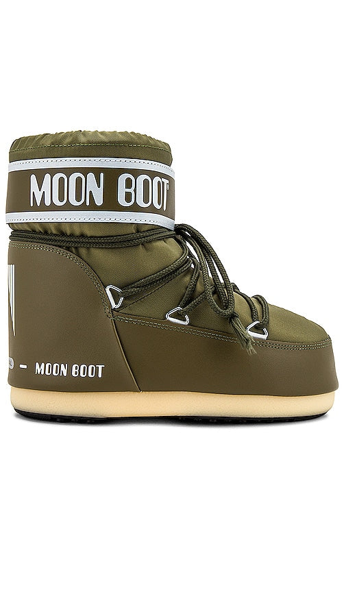 MOON BOOT Classic Low 2 Bootie in Olive - Bottines MOON BOOT Classic Low 2 en olive - MOON BOOT 经典 Low 2 橄榄色短靴 - MOON BOOT Classic Low 2 Bootie in Oliv - MOON BOOT 클래식 로우 2 올리브 부티 - Stivaletto MOON BOOT Classic Low 2 in oliva