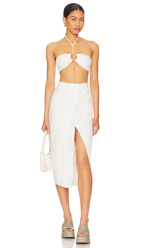 MORE TO COME Farah Skirt Set in White - PLUS À VENIR Ensemble jupe Farah en blanc - 更多即将推出 Farah 白色裙子套装 - Es folgen noch weitere Farah-Rock-Sets in Weiß - Farah 스커트 세트 화이트 색상 - ALTRI IN ARRIVO Set gonna Farah in bianco