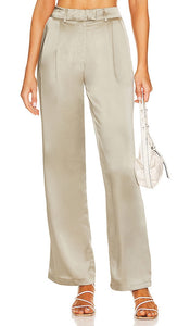 MORE TO COME Helena Pant in Sage - PLUS À VENIR Pantalon Helena en Sauge - 更多即将推出 Helena 鼠尾草长裤 - Es folgen noch weitere Helena-Hose in Salbei - 추가 상품 Helena 팬츠 - ALTRI IN ARRIVO Helena Pant in Sage