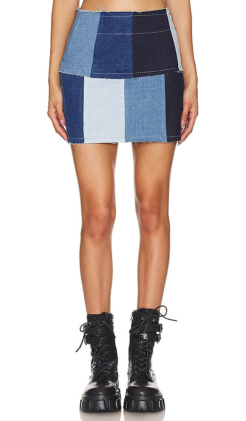 MORE TO COME Madi Mini Skirt in Blue - PLUS À VENIR Mini-jupe Madi en bleu - 更多精彩 Madi 蓝色迷你裙 - Es folgen noch weitere Madi-Miniröcke in Blau - MORE TO COME 마디 미니 스커트 블루 색상 - ALTRI IN ARRIVO Minigonna Madi in blu