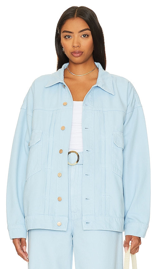 MOTHER SNACKS! The Big Bite Jacket in Baby Blue - MÈRE COLLATIONS ! La veste Big Bite en bleu bébé - 妈妈零食！ Big Bite 淡蓝色夹克 - MUTTER-SNACKS! Die Big Bite Jacke in Babyblau - 어머니 간식! THE BIG BITE 자켓 - SNACK DELLA MADRE! La giacca Big Bite in celeste