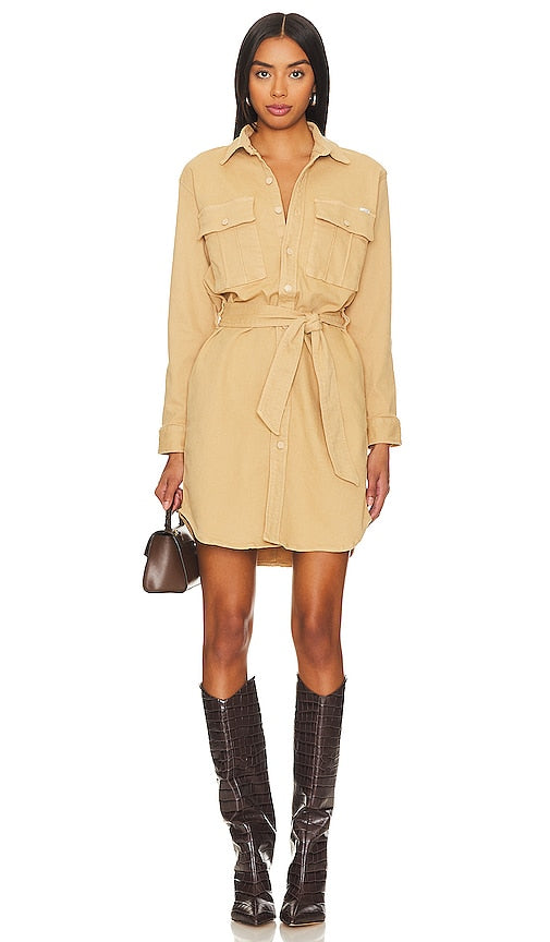 MOTHER The Cadet Mini Shirt Dress in Neutral - MOTHER The Cadet - Robe chemise courte en neutre - MOTHER The Cadet 中性色迷你衬衫连衣裙 - MOTHER The Cadet Mini-Hemdkleid in Neutral - MOTHER The Cadet 미니 셔츠 드레스 - MADRE Il mini abito chemisier cadetto in colore neutro